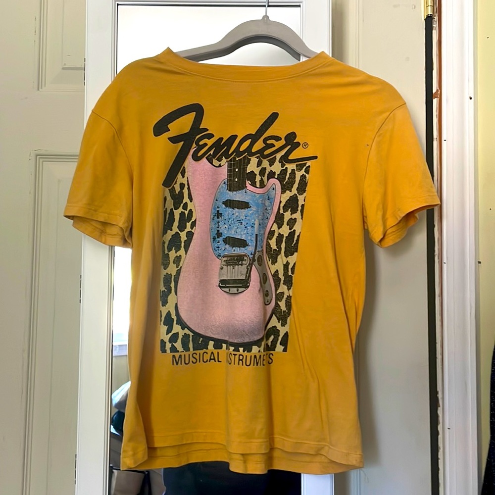 Fender tee-shirt with leopard print!